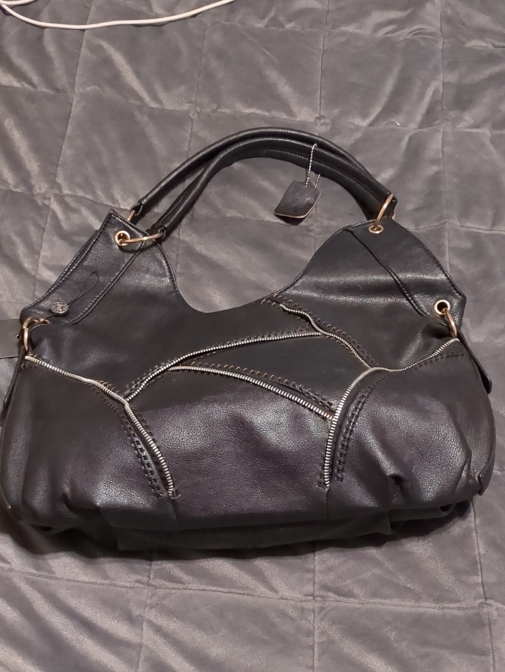 Macor Classic Black Shoulder Bag with Zip Accent Detailing